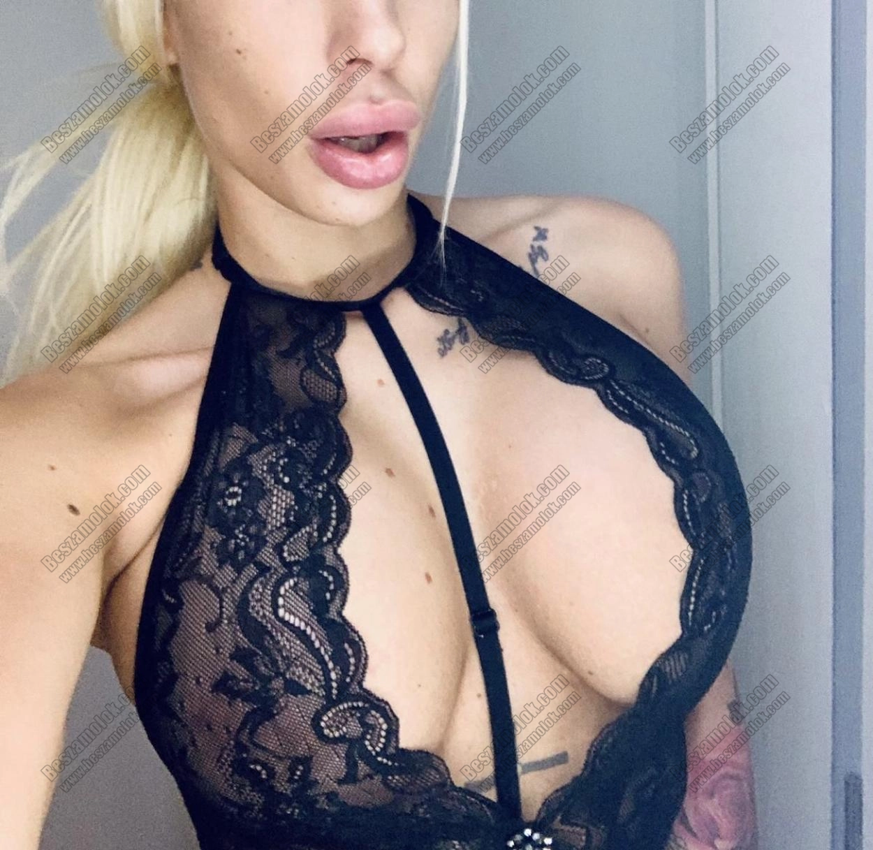 Kyra Hot - +36 70 600 2561 - levezetes foto