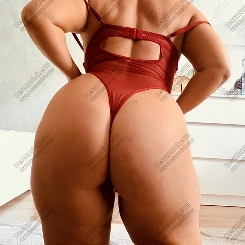 Heni, 38 éves escort szexpartner profilkép