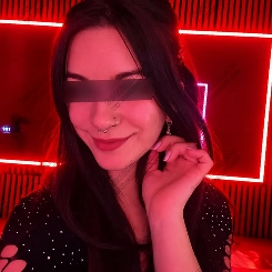 Lindom Esther, 24 éves escort szexpartner profilkép